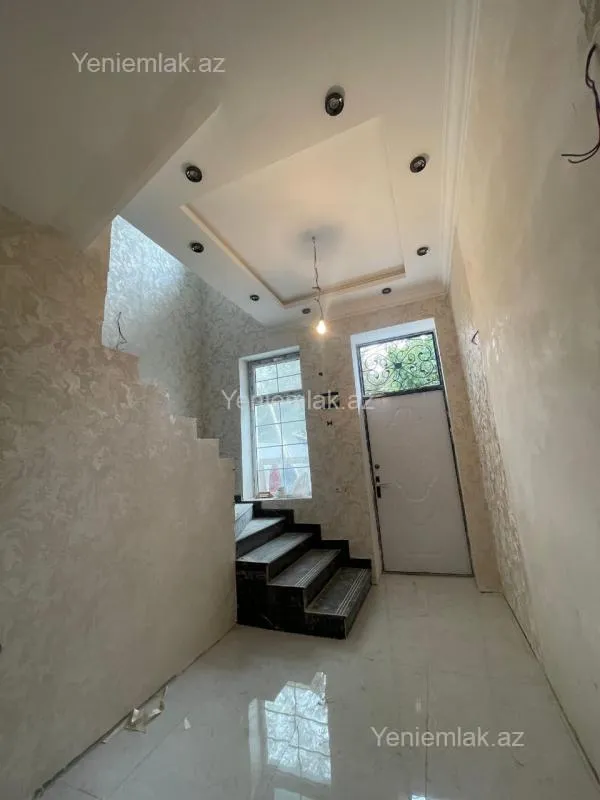 Satılır 4 otaqlı həyət evi 115 m²