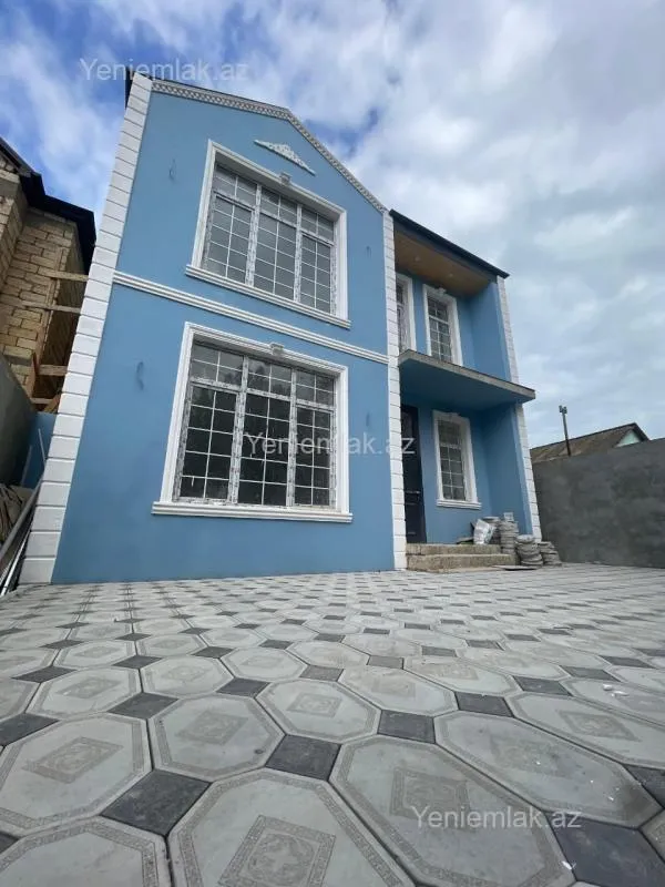 Satılır 4 otaqlı həyət evi 115 m²