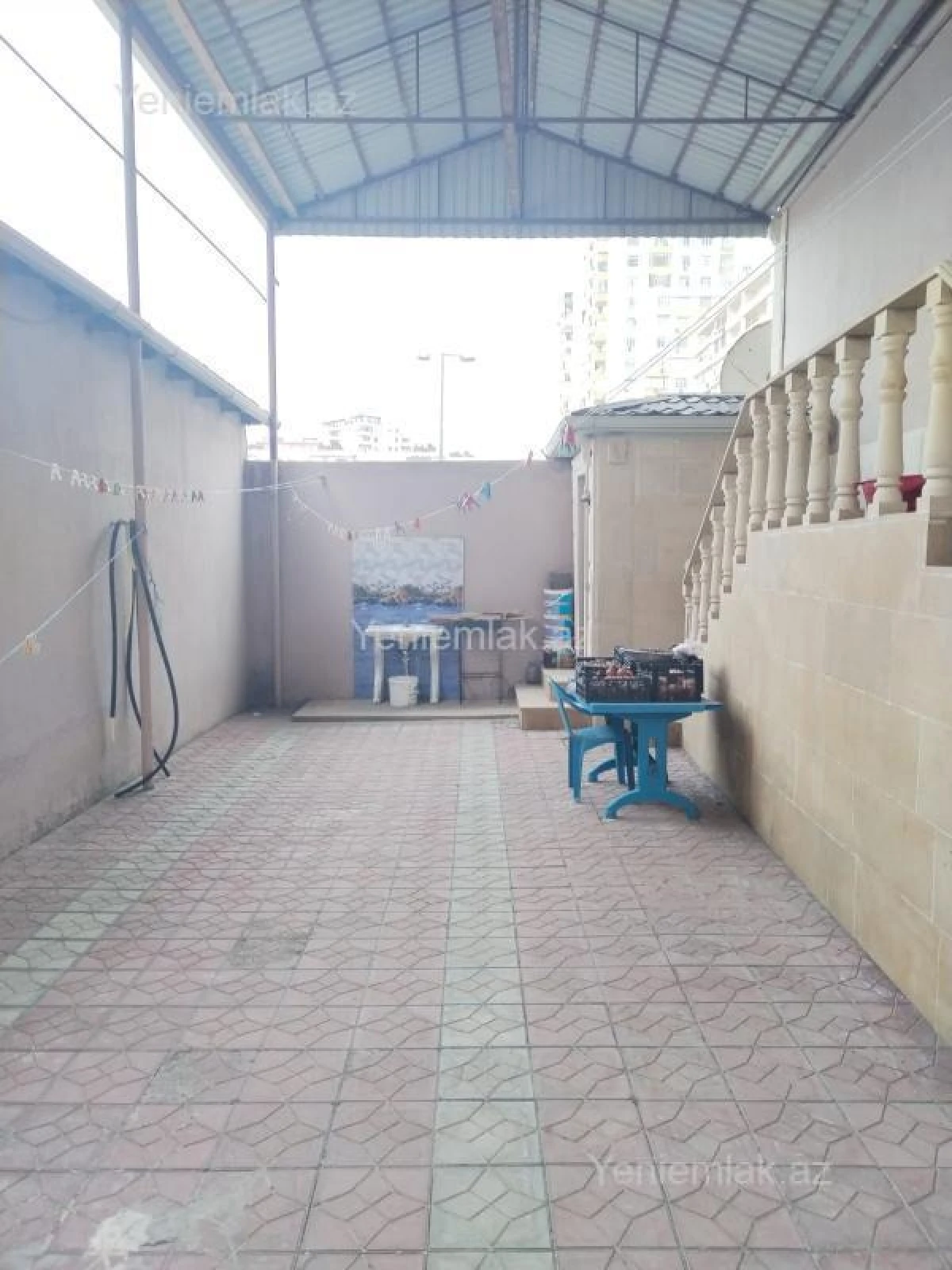 Satılır 5 otaqlı həyət evi 200 m²