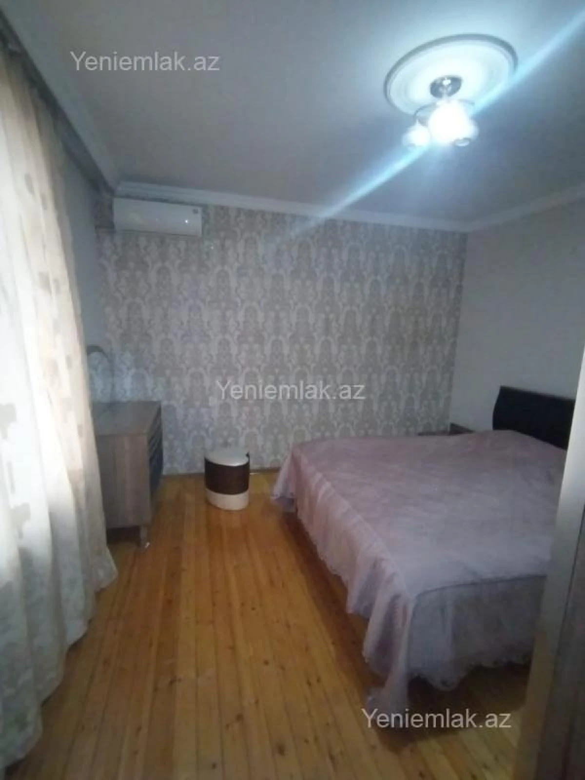 Satılır 5 otaqlı həyət evi 200 m²
