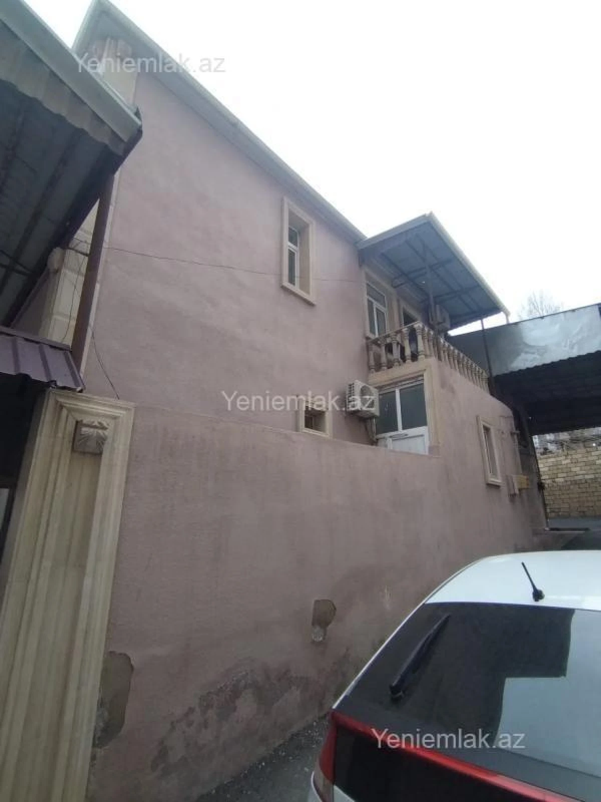 Satılır 5 otaqlı həyət evi 200 m²