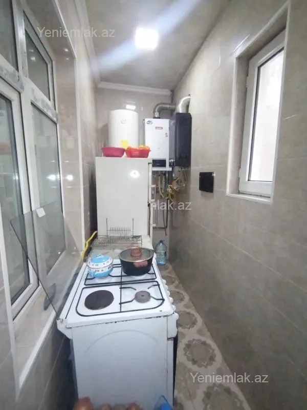 Satılır 5 otaqlı həyət evi 200 m²