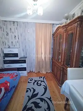 Satılır 5 otaqlı həyət evi 200 m²