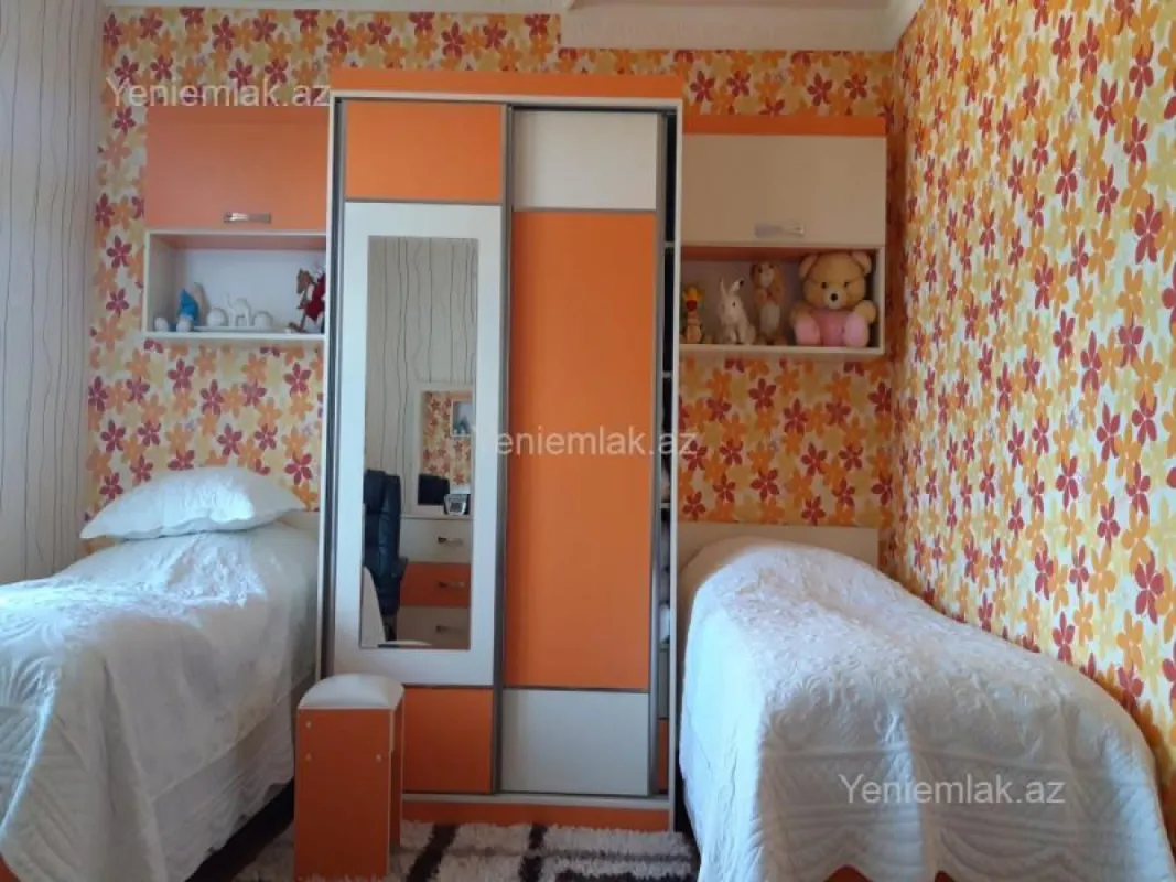 Satılır 5 otaqlı həyət evi 177 m²