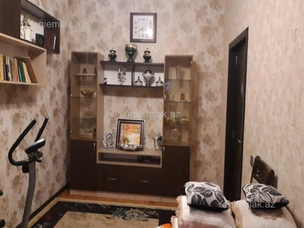 Satılır 5 otaqlı həyət evi 177 m²