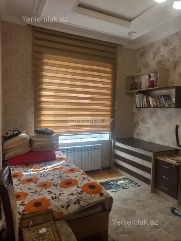 Satılır 5 otaqlı həyət evi 177 m²