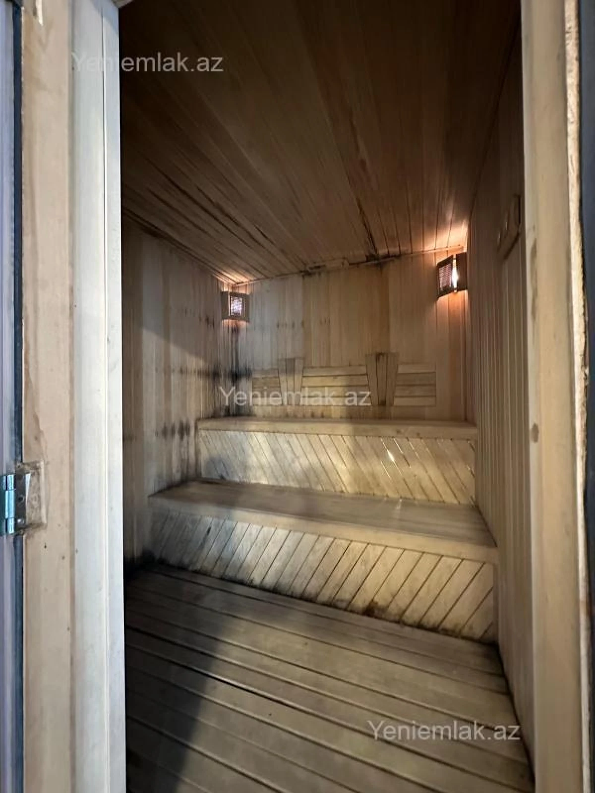 Satılır 4 otaqlı həyət evi 220 m²