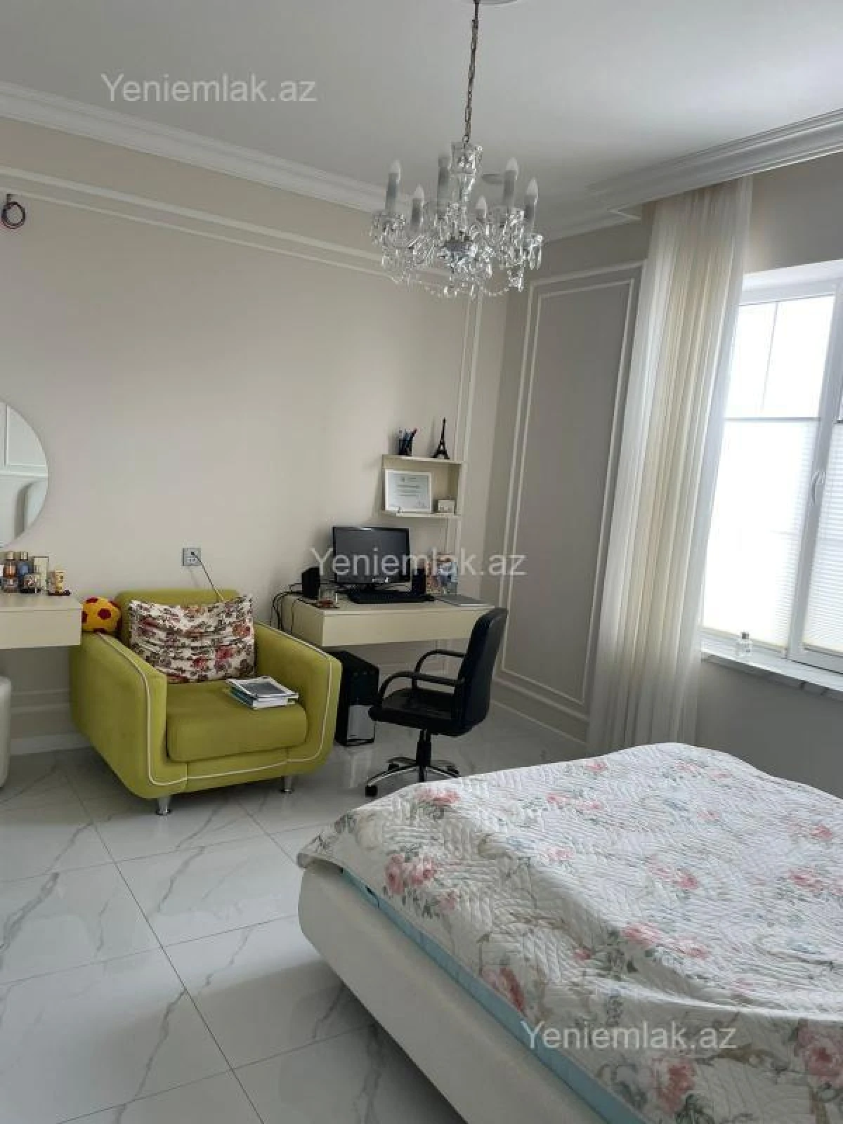 Satılır 3 otaqlı həyət evi 200 m²