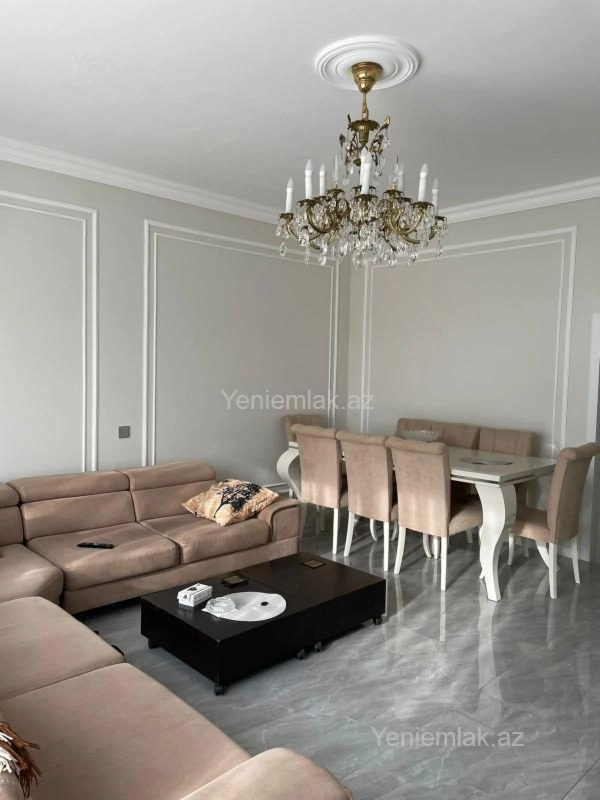 Satılır 3 otaqlı həyət evi 200 m²
