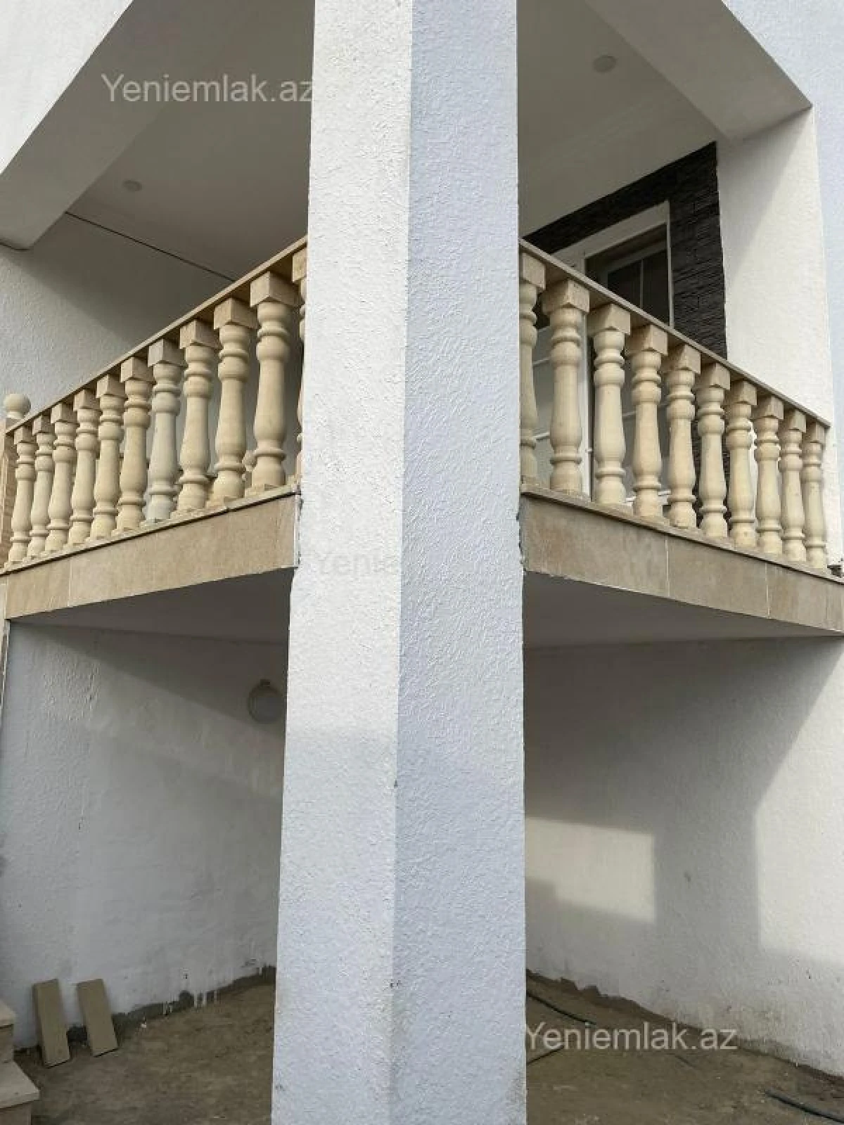 Satılır 3 otaqlı həyət evi 200 m²