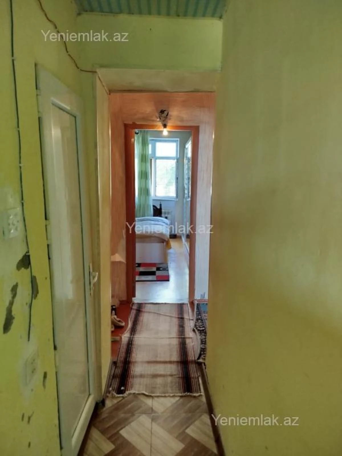 Satılır 2 otaqlı köhnə tikili 52 m²