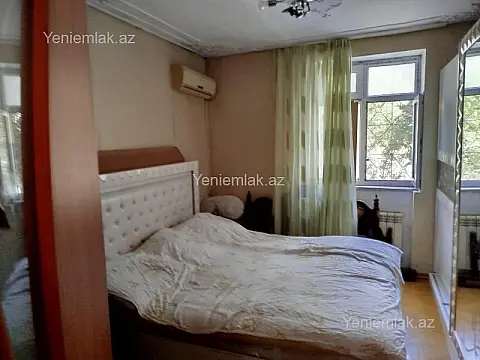 Satılır 2 otaqlı köhnə tikili 52 m²