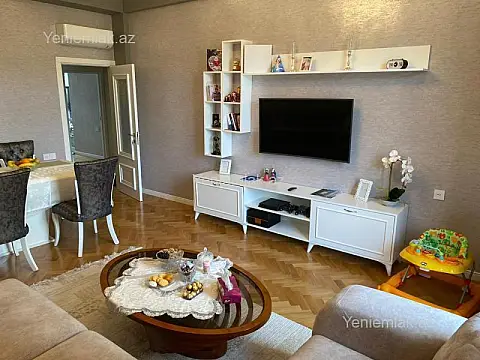 Satılır 2 otaqlı yeni tikili 97 m²