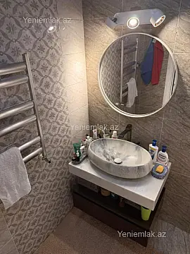Satılır 3 otaqlı yeni tikili 75 m²