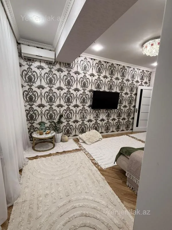 Satılır 3 otaqlı yeni tikili 75 m²