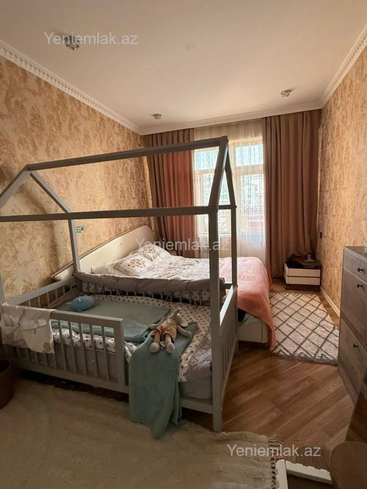 Satılır 3 otaqlı yeni tikili 75 m²