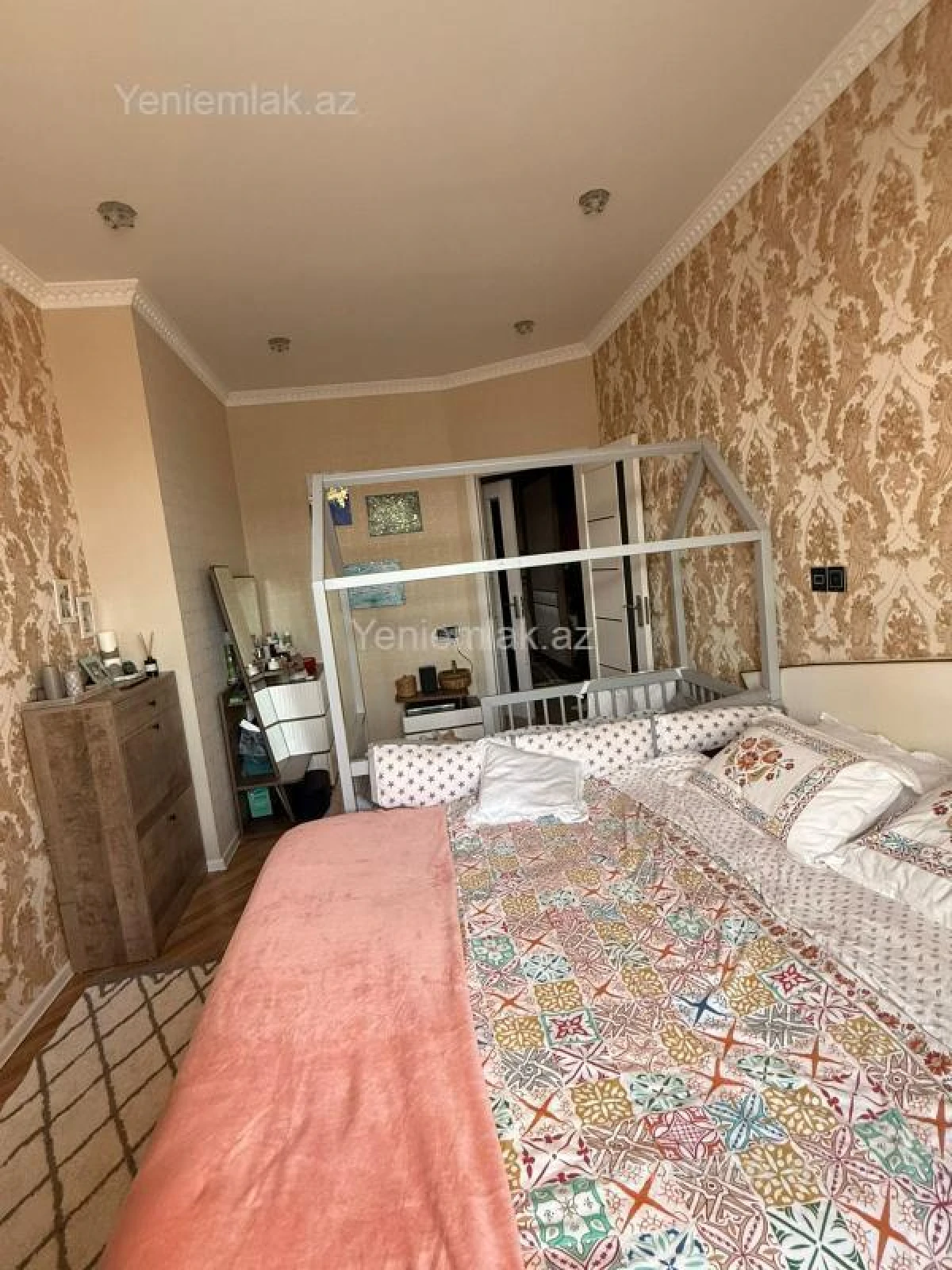 Satılır 3 otaqlı yeni tikili 75 m²