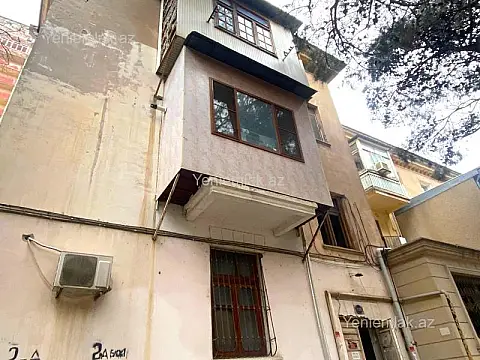 Satılır 3 otaqlı köhnə tikili 60 m²