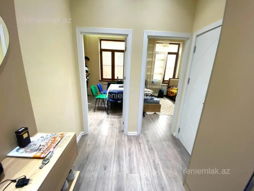 Satılır 3 otaqlı köhnə tikili 60 m²