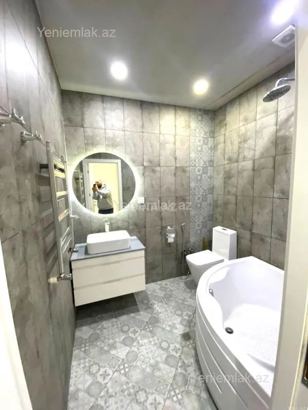 Satılır 3 otaqlı köhnə tikili 60 m²