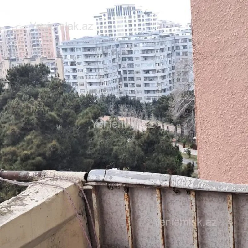 Satılır 3 otaqlı köhnə tikili 70 m²
