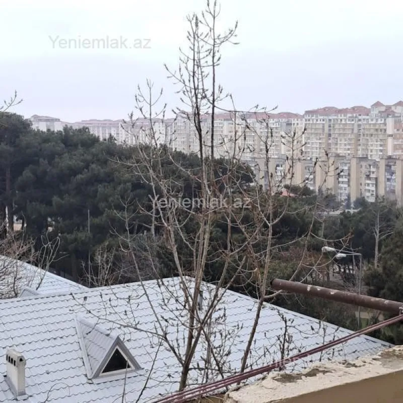 Satılır 3 otaqlı köhnə tikili 70 m²