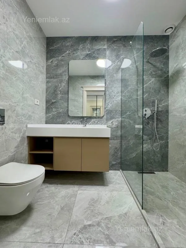 Satılır 3 otaqlı yeni tikili 127.5 m²