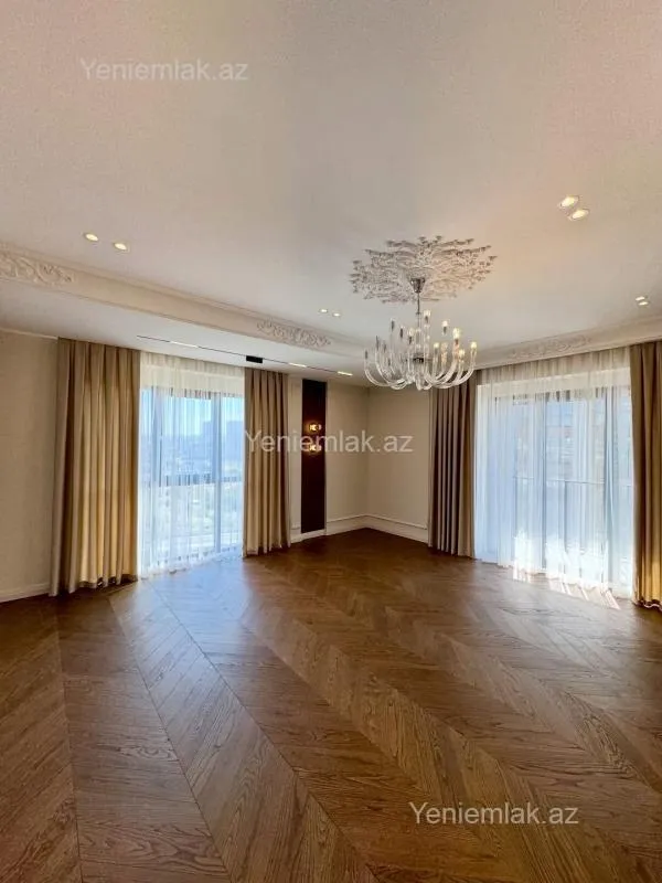 Satılır 3 otaqlı yeni tikili 127.5 m²