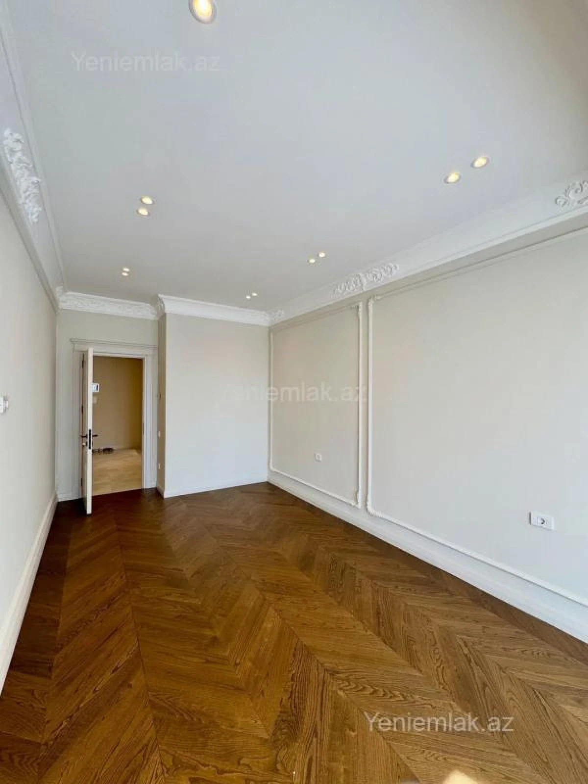 Satılır 3 otaqlı yeni tikili 127.5 m²