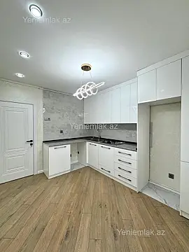 Satılır 2 otaqlı köhnə tikili 60 m²
