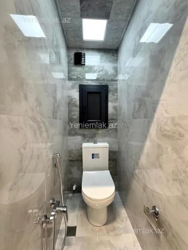 Satılır 2 otaqlı köhnə tikili 60 m²