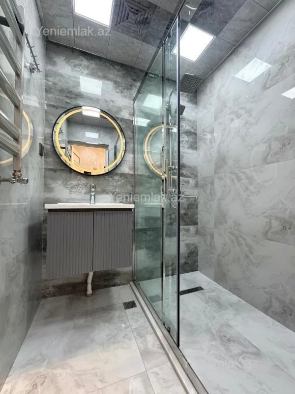 Satılır 2 otaqlı köhnə tikili 60 m²