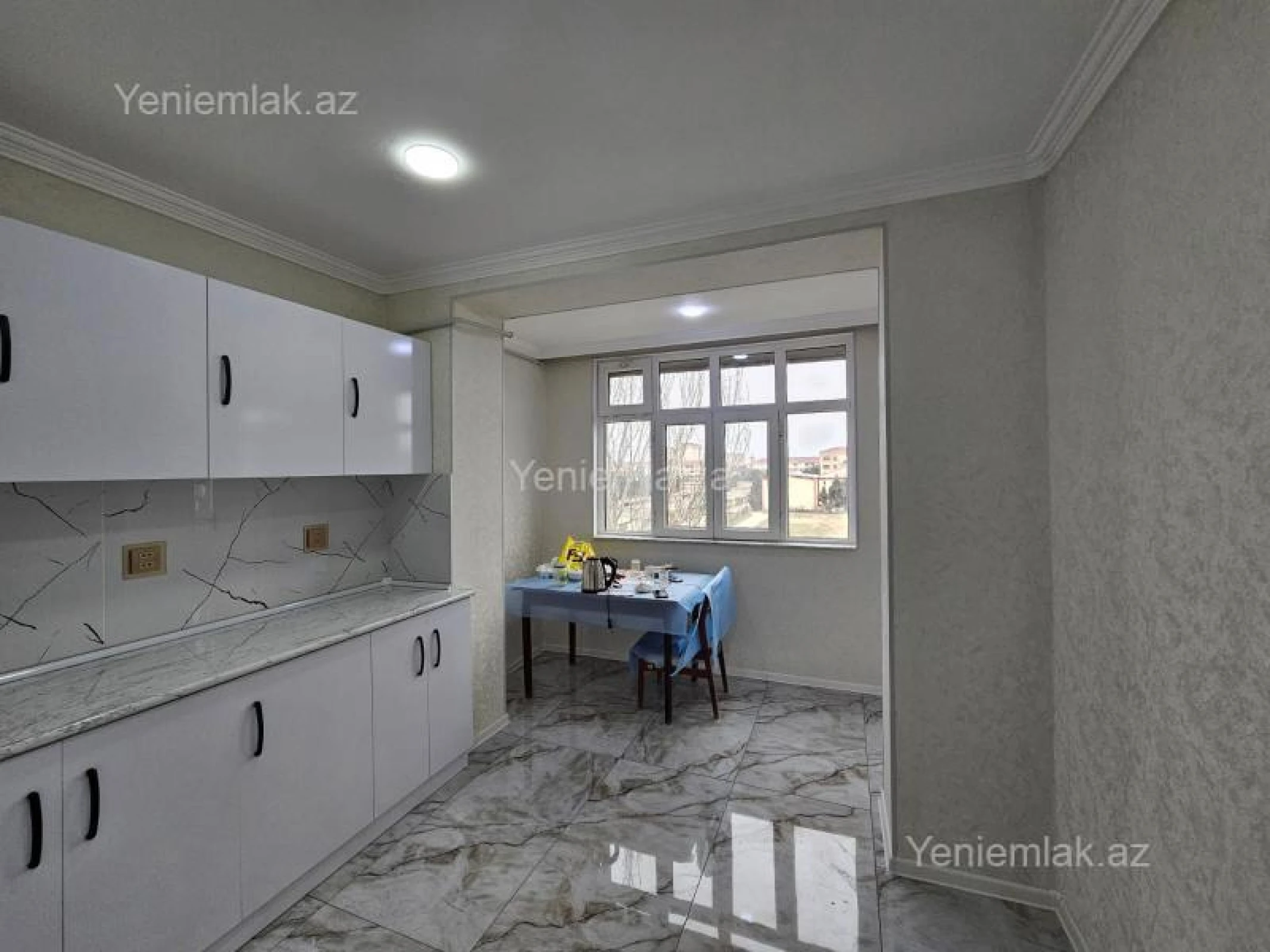 Satılır 3 otaqlı köhnə tikili 74 m²