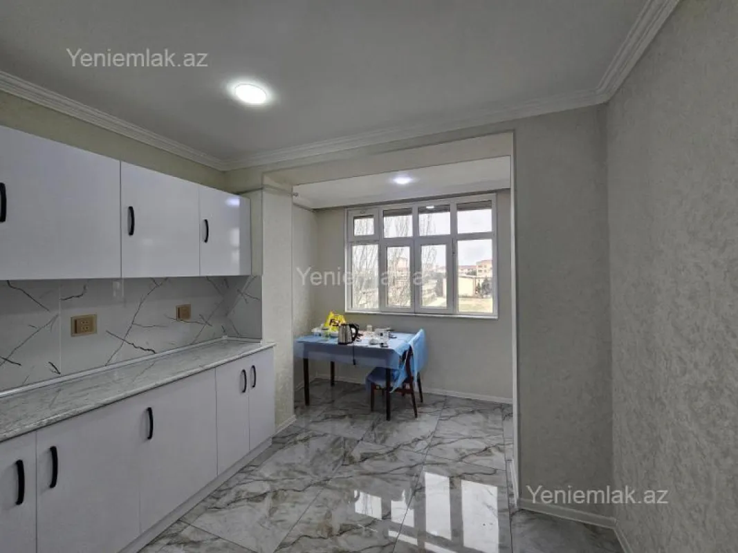 Satılır 3 otaqlı köhnə tikili 74 m²