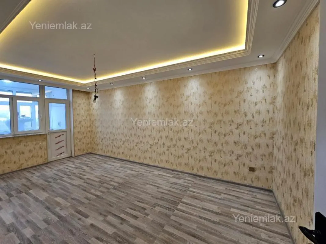 Satılır 3 otaqlı köhnə tikili 74 m²