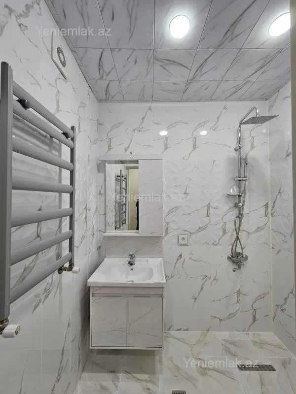 Satılır 3 otaqlı köhnə tikili 74 m²