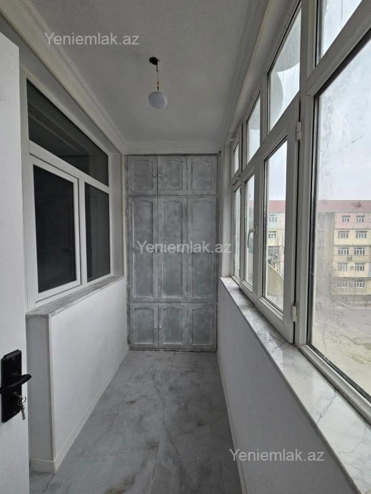 Satılır 3 otaqlı köhnə tikili 74 m²