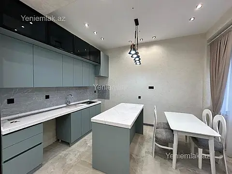 Satılır 3 otaqlı yeni tikili 90 m²