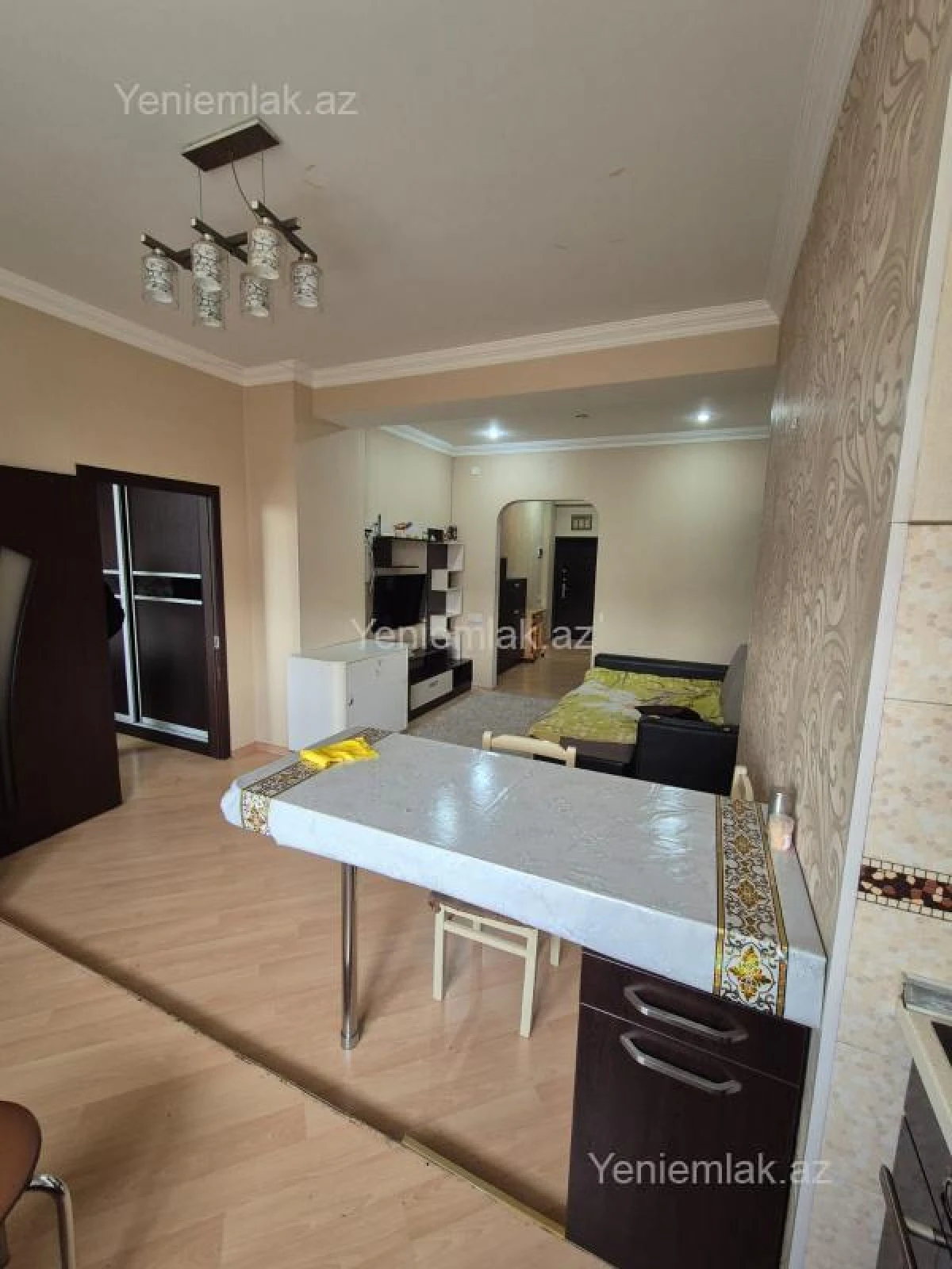 Satılır 2 otaqlı yeni tikili 60 m²