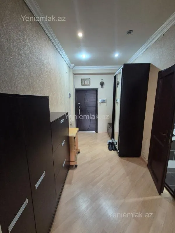 Satılır 2 otaqlı yeni tikili 60 m²