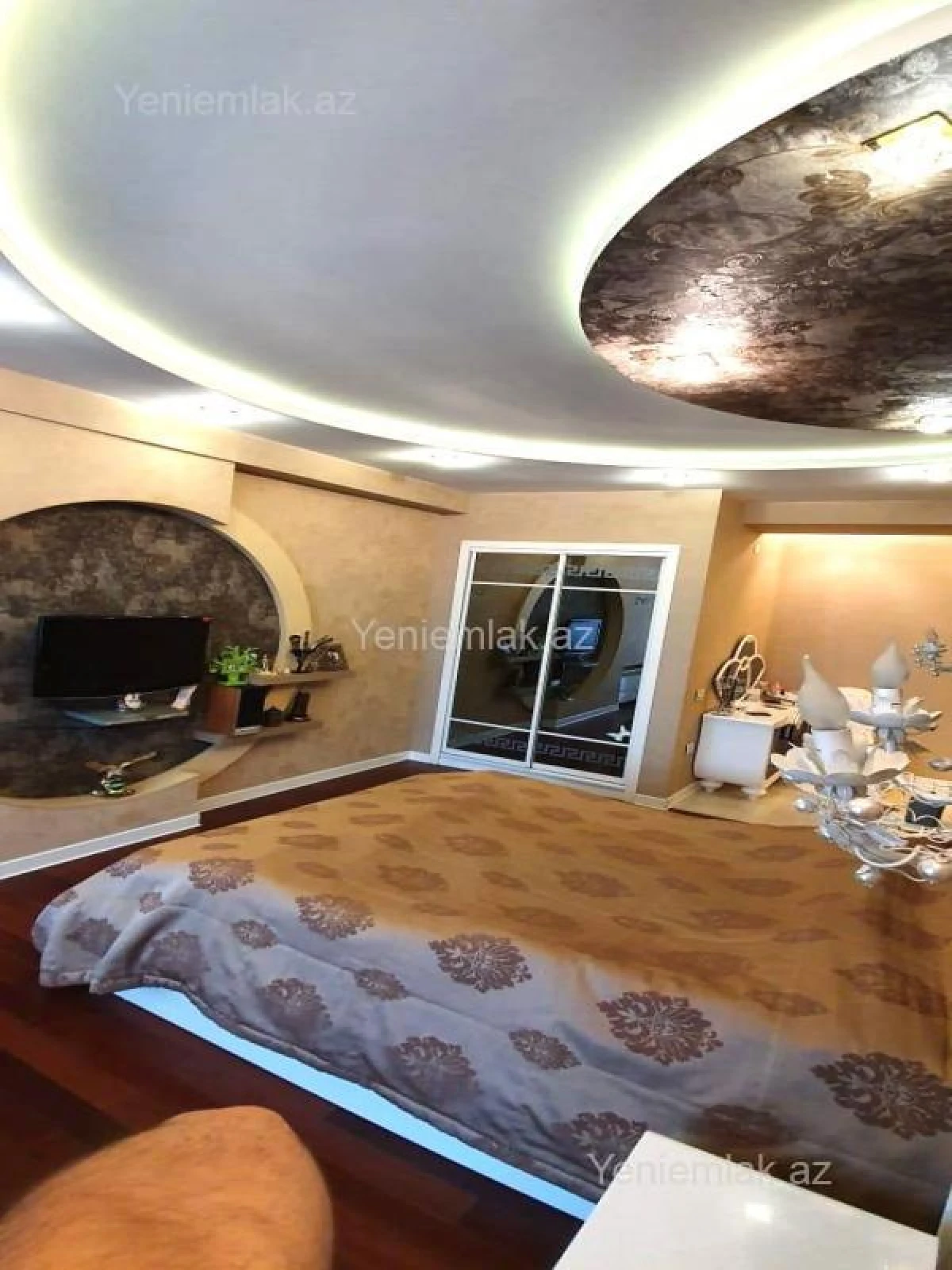 Satılır 4 otaqlı yeni tikili 190 m²