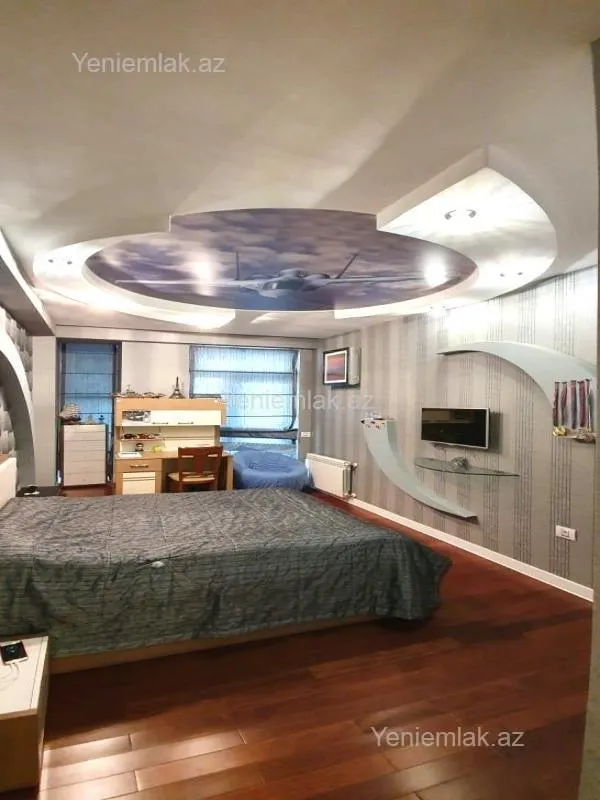 Satılır 4 otaqlı yeni tikili 190 m²