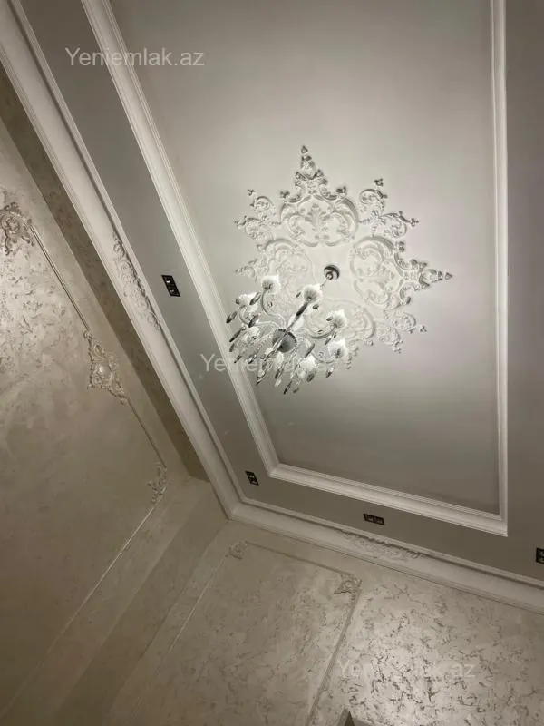 Satılır 2 otaqlı yeni tikili 70 m²