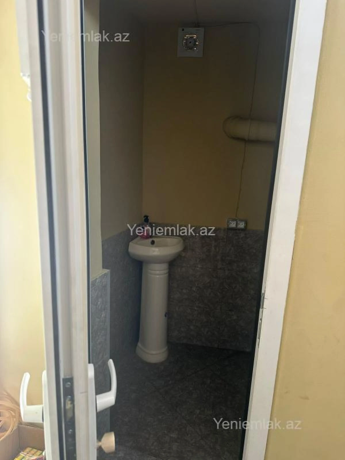 Satılır 1 otaqlı obyekt 60 m²