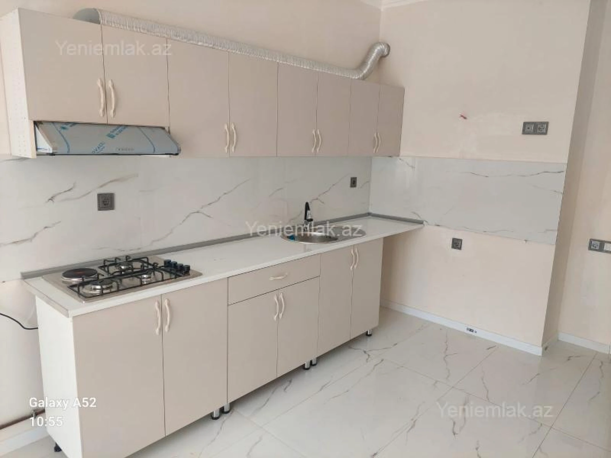 Satılır 3 otaqlı yeni tikili 115 m²