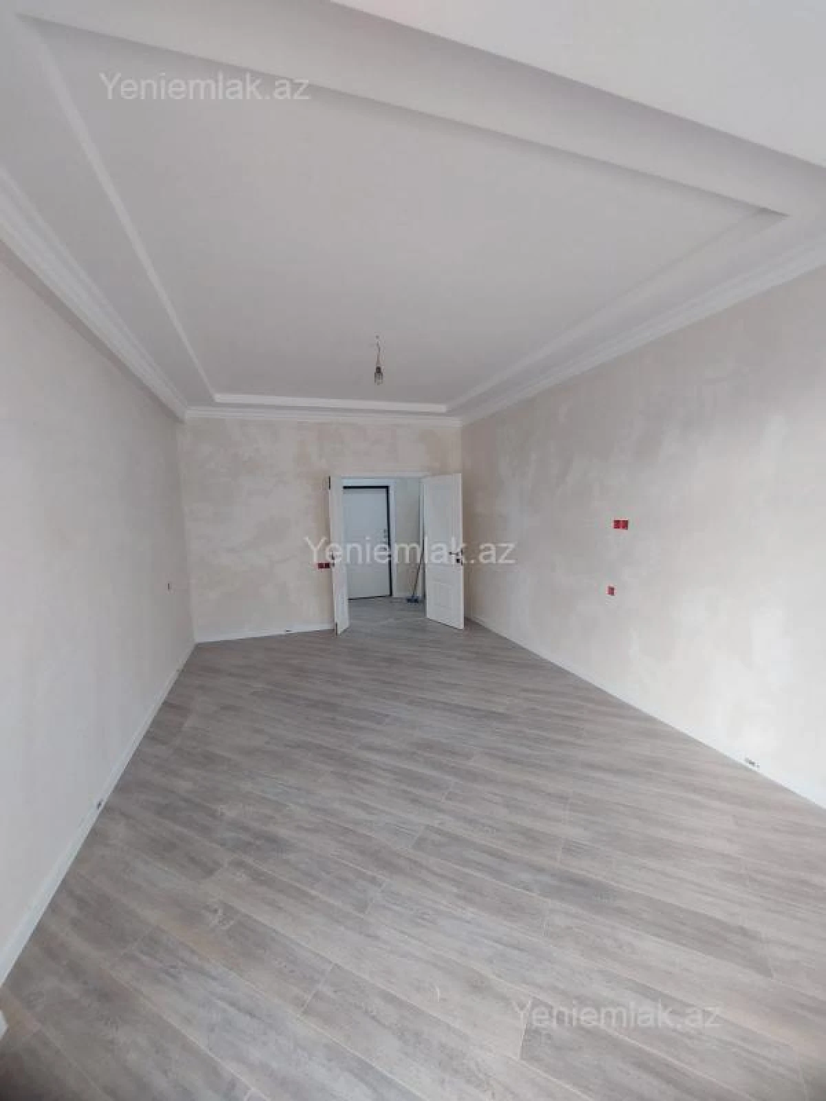 Satılır 3 otaqlı yeni tikili 115 m²