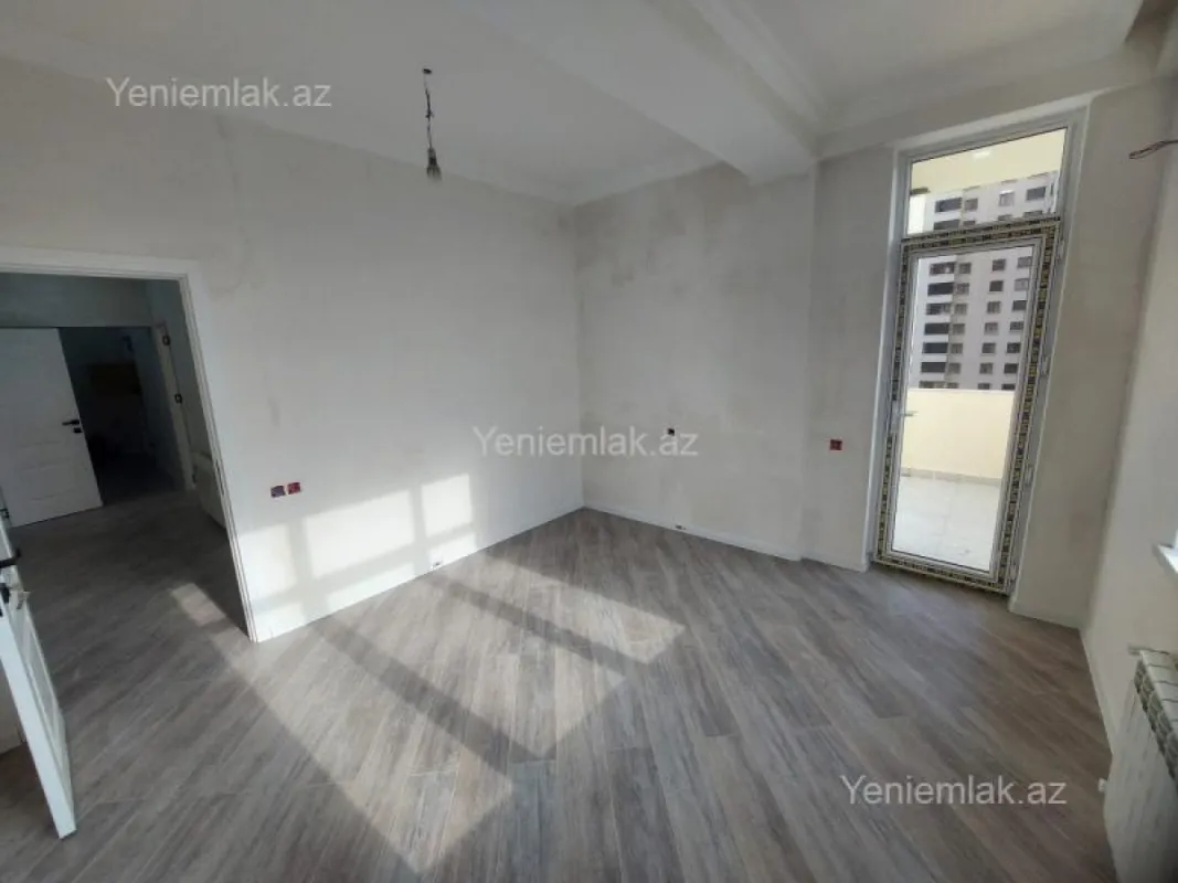 Satılır 3 otaqlı yeni tikili 115 m²