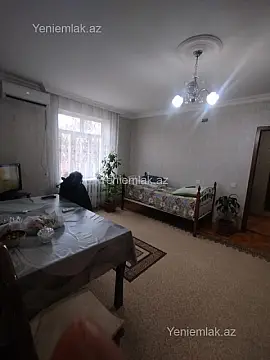 Satılır 2 otaqlı köhnə tikili 50 m²