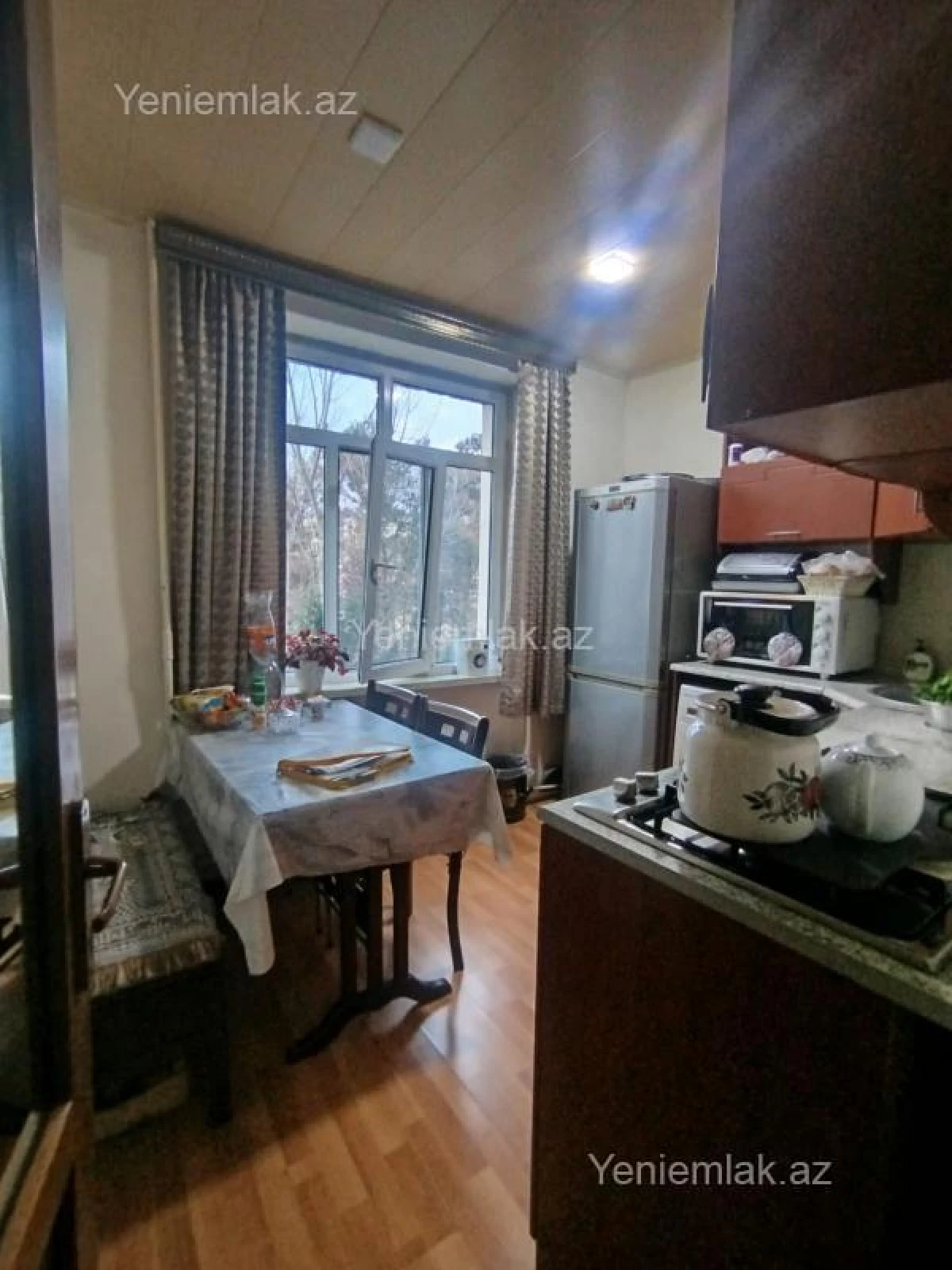 Satılır 2 otaqlı köhnə tikili 50 m²