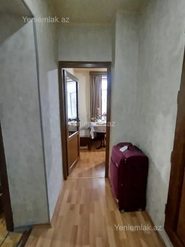 Satılır 2 otaqlı köhnə tikili 50 m²